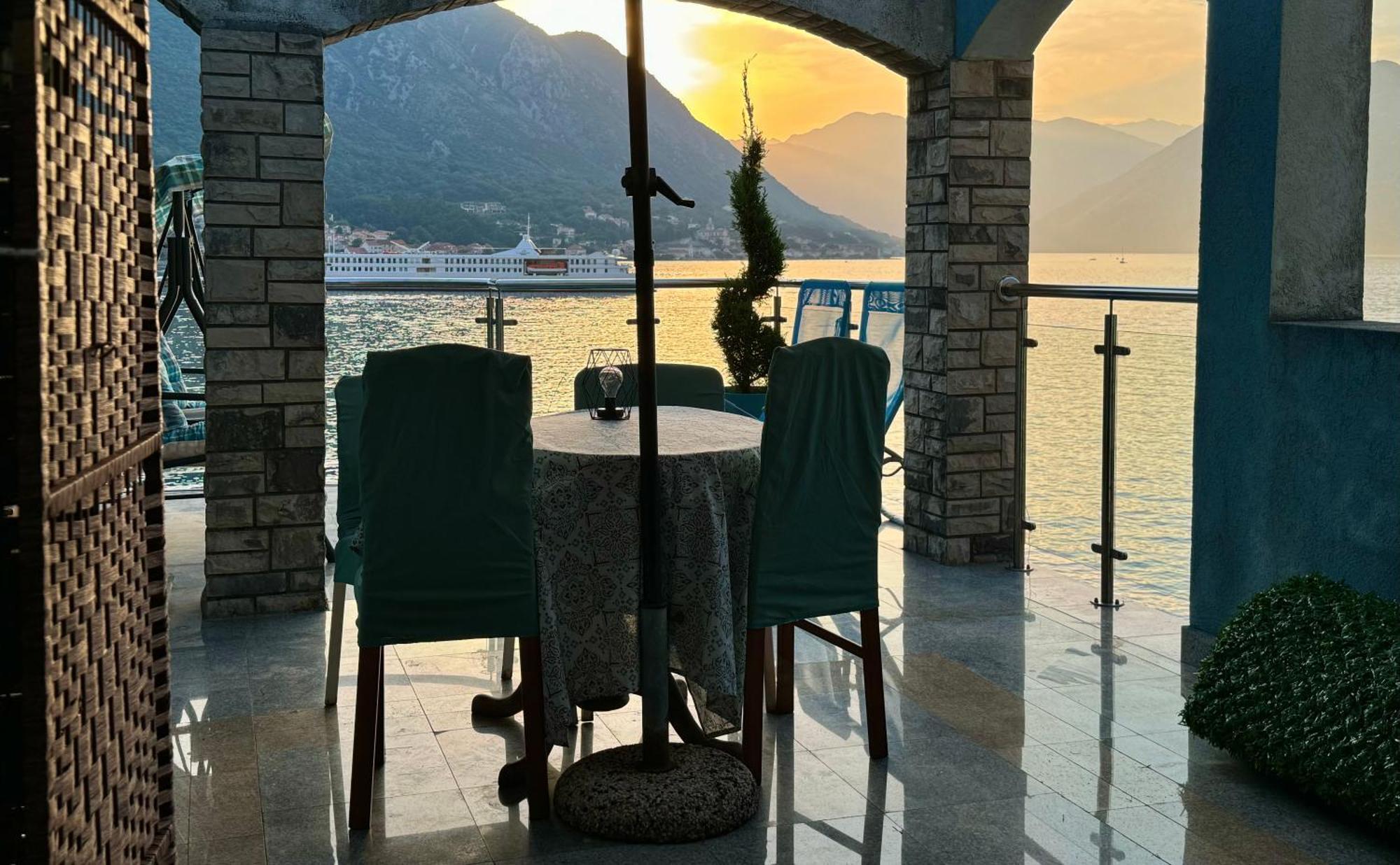 Aparthotel Maxim Kotor Exterior photo