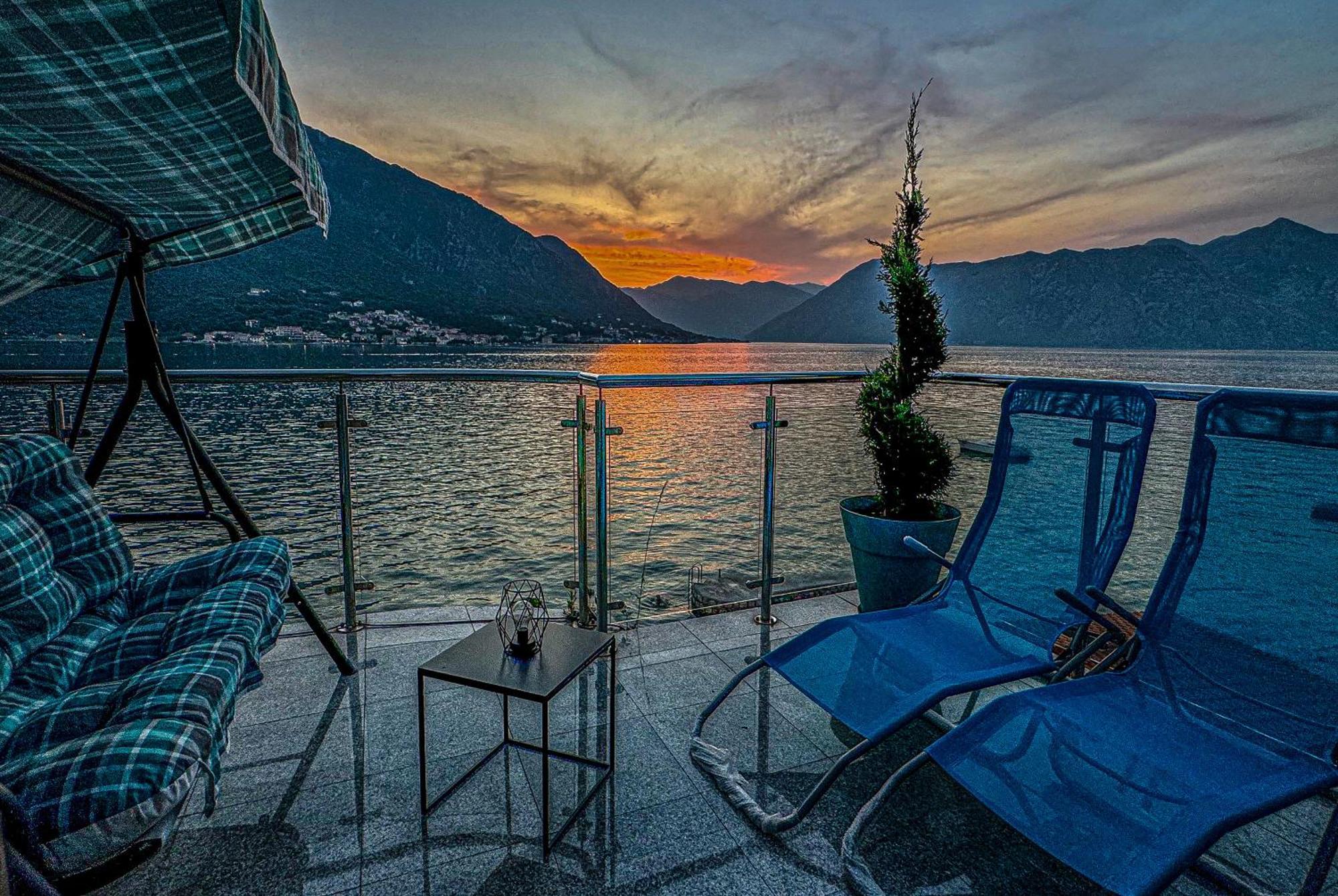 Aparthotel Maxim Kotor Exterior photo