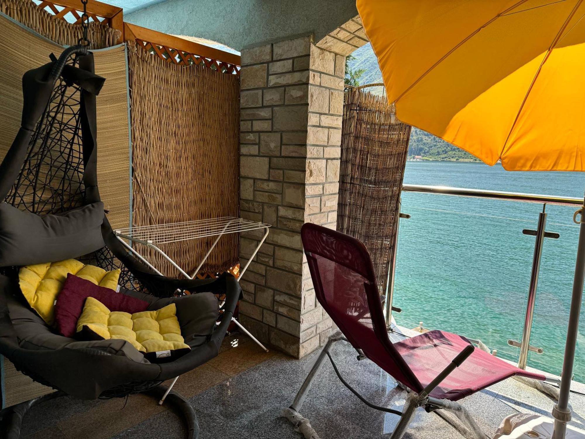 Aparthotel Maxim Kotor Exterior photo