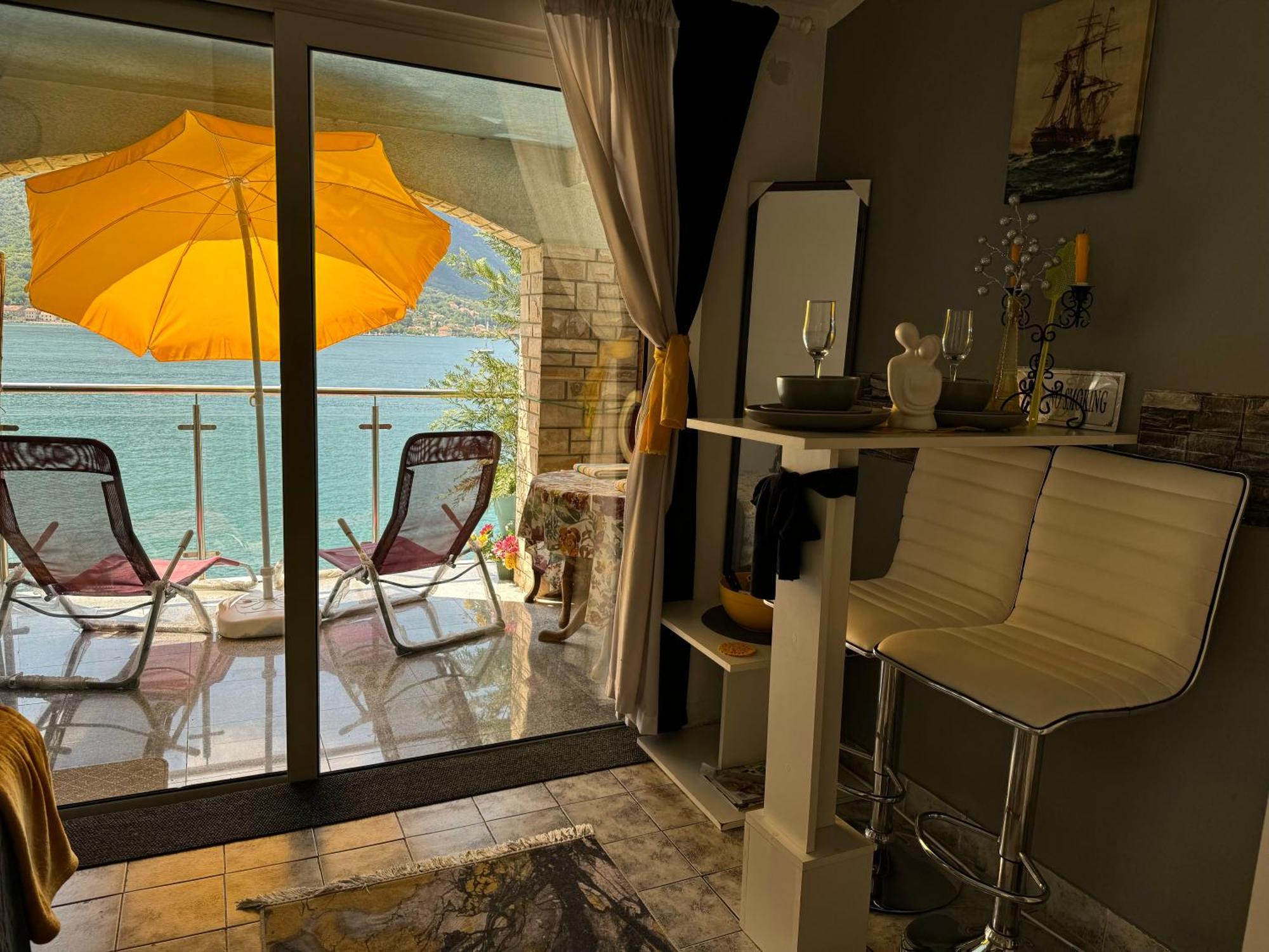 Aparthotel Maxim Kotor Exterior photo