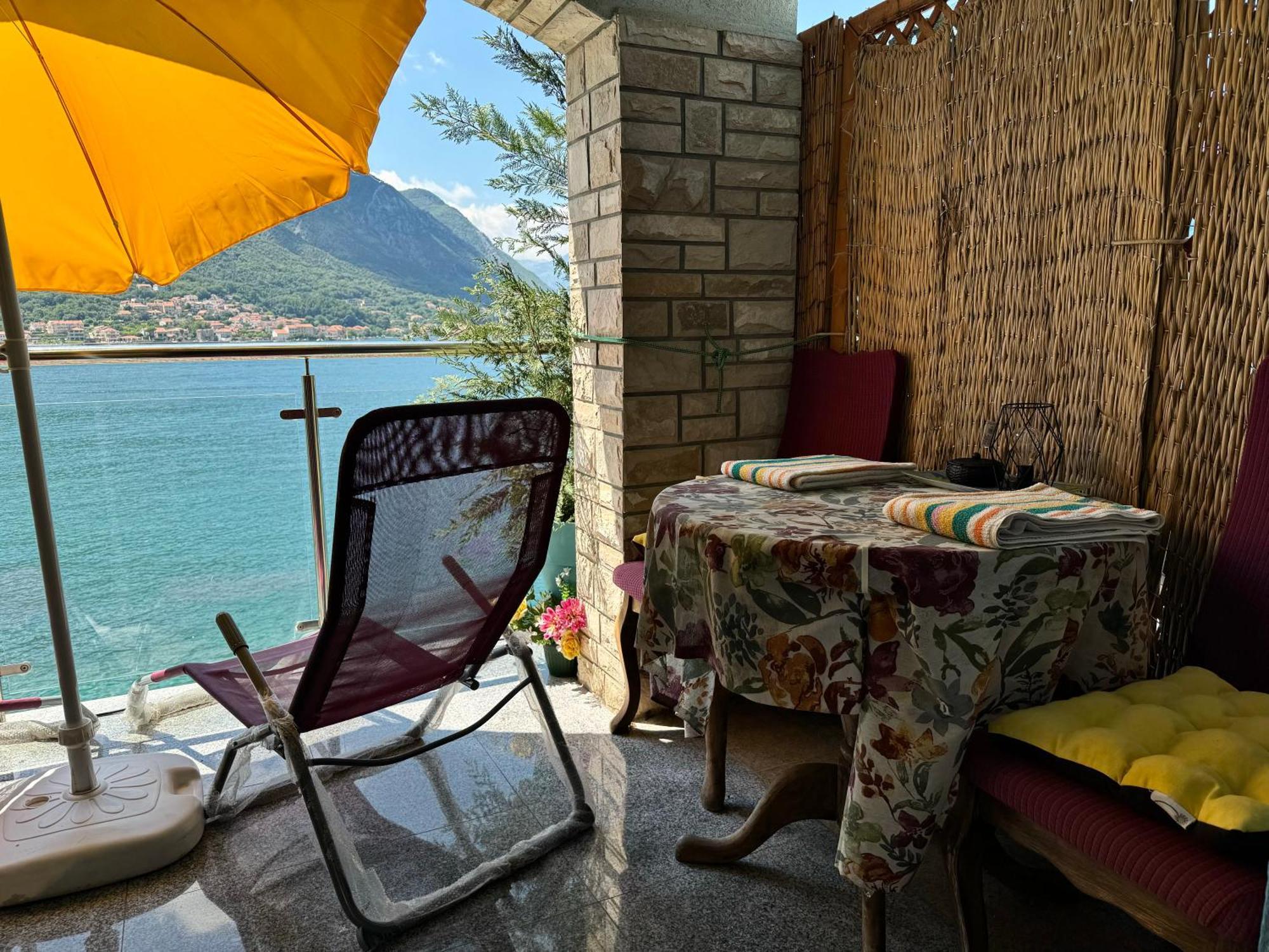 Aparthotel Maxim Kotor Exterior photo