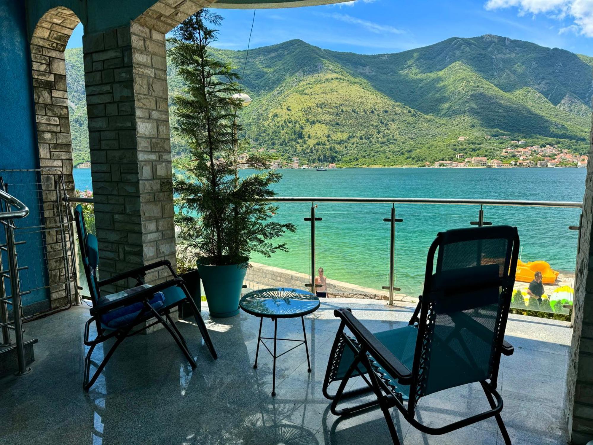 Aparthotel Maxim Kotor Exterior photo